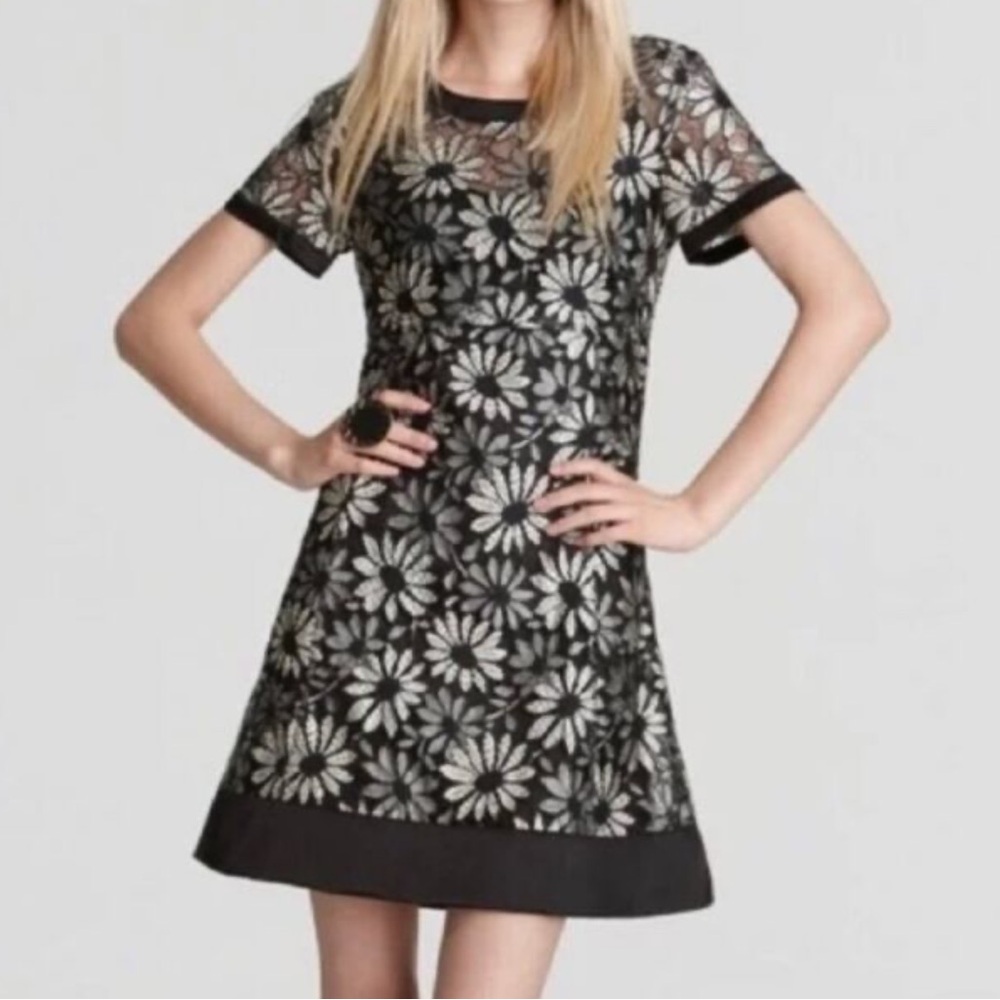 MARC by MARC JACOBS black multi daisy floral lace dress. Size 4